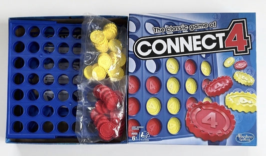 Connect 4 英語版 箱を開けた状態とゲーム内容物